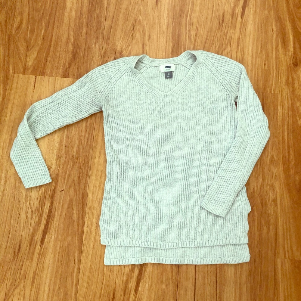 Old Navy V-neck sweater